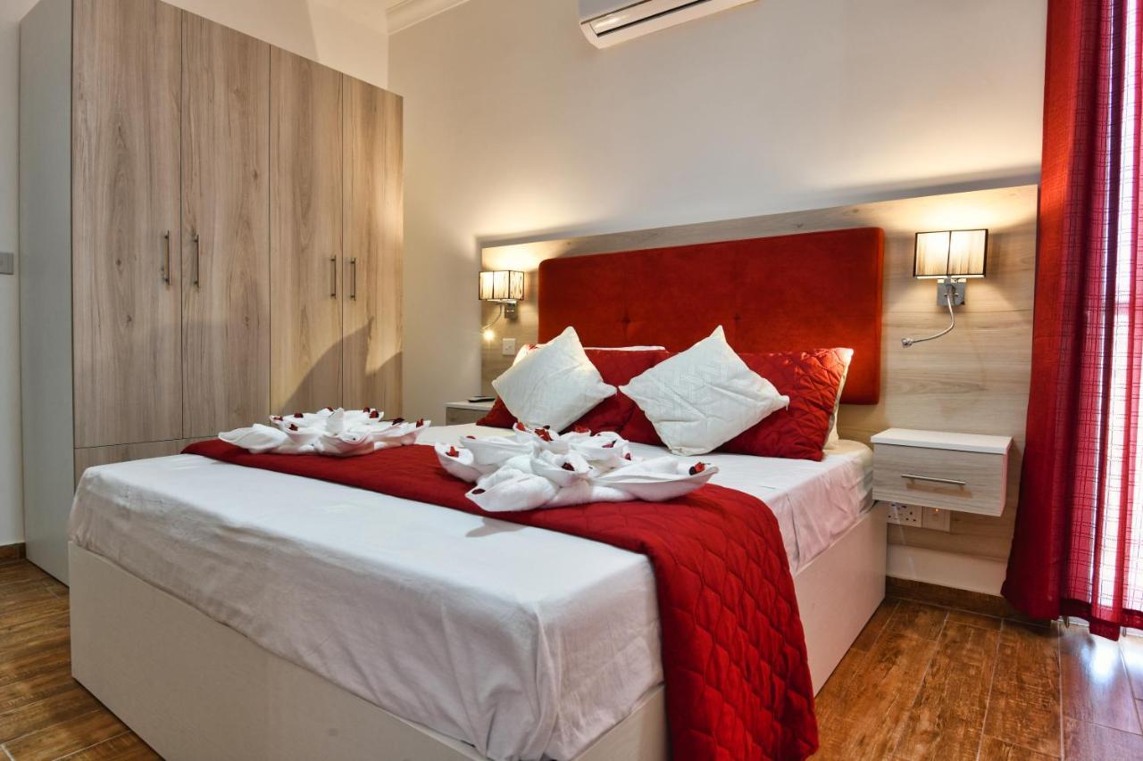 A Bed Of Roses Apartment Marsalforn Exterior photo
